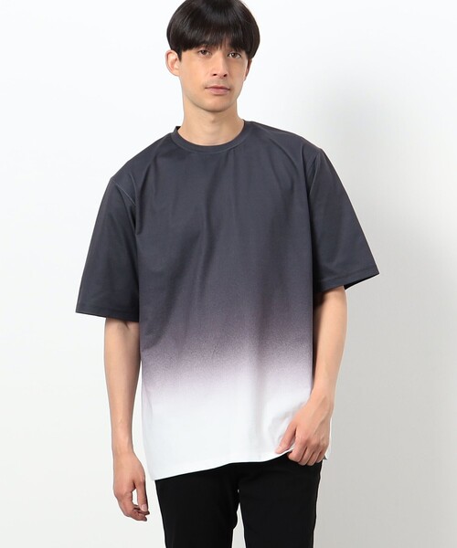 COMME CA ISM(コムサイズム)の「カラーグラデーション プリント Tシャツ(Tシャツ/カットソー・メンズ・ネイビー/グレー/ブラック・MEDIUM/LARGE)」の1枚目の写真