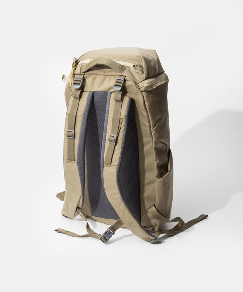 MYSTERY RANCH（ミステリーランチ）の「MYSTERY RANCH CATALYST 22 BACKPACK ミステリーランチ カタリスト 22 バックパック（バックパック/リュック・メンズ・グレー/ベージュ/ストーン/ブラック/ベージュ系1・FREE）」の6枚目の写真