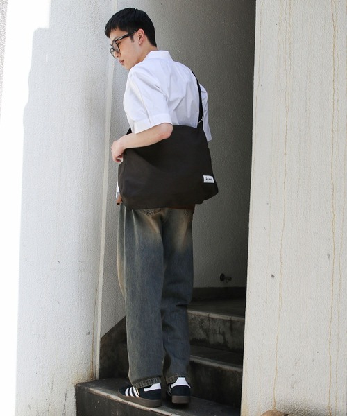 ALAND（エーランド）の「【UNISEX】ALAND／キャンバスショルダーBAG（ショルダーバッグ・レディース・ブラック/ベージュ/ネイビー・FREE）」の20枚目の写真