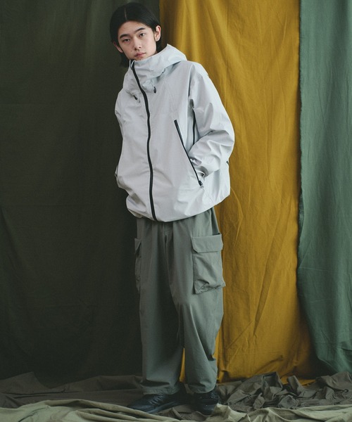 Universal Style Wear（ユニバーサルスタイルウェア）の「Universal Style Wear Tec ユーティリティー パンツ（カーゴパンツ・メンズ・ブラック/スモーキーグリーン系・MEDIUM/LARGE/X-LARGE）」の4枚目の写真