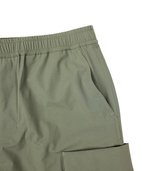 Universal Style Wear（ユニバーサルスタイルウェア）の「Universal Style Wear Tec ユーティリティー パンツ（カーゴパンツ・メンズ・ブラック/スモーキーグリーン系・MEDIUM/LARGE/X-LARGE）」の9枚目の写真