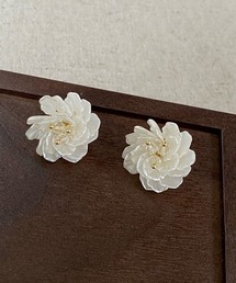 Esime（エシミー）の「フラワーピアス（ピアス（両耳用））」