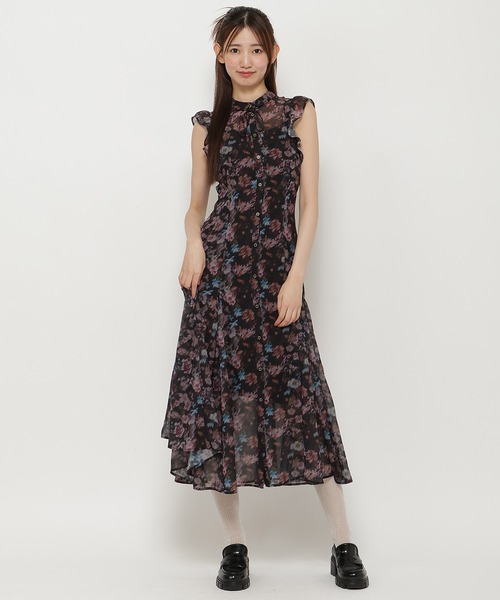 REDYAZEL（レディアゼル）の「水彩フラワープリントワンピース（ワンピース・レディース・ピンク/ブラウン/ブラック・SMALL/MEDIUM）」の3枚目の写真