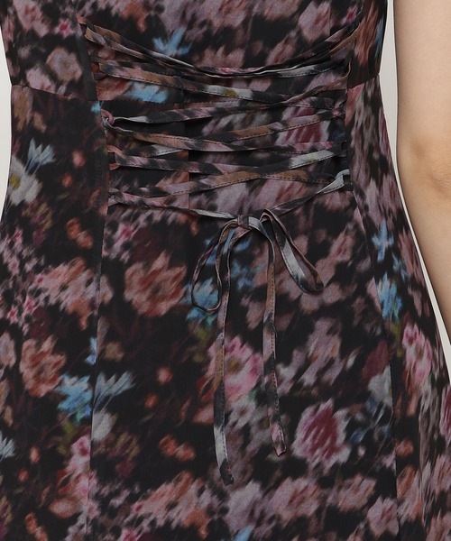 REDYAZEL（レディアゼル）の「水彩フラワープリントワンピース（ワンピース・レディース・ピンク/ブラウン/ブラック・SMALL/MEDIUM）」の8枚目の写真