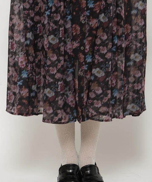 REDYAZEL（レディアゼル）の「水彩フラワープリントワンピース（ワンピース・レディース・ピンク/ブラウン/ブラック・SMALL/MEDIUM）」の9枚目の写真