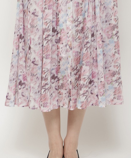 REDYAZEL（レディアゼル）の「水彩フラワープリントワンピース（ワンピース・レディース・ピンク/ブラウン/ブラック・SMALL/MEDIUM）」の21枚目の写真