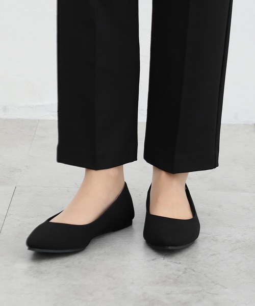 Honeys（ハニーズ）の「【はっ水】やわラク撥水ポインテッドパンプス（パンプス・レディース・シルバー/ブラック/ブラック系/チャコール/レッド/レオパード/ベージュ・22.5/23.0/23.5/24.0/24.5/25.0）」の21枚目の写真