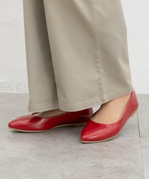 Honeys（ハニーズ）の「【はっ水】やわラク撥水ポインテッドパンプス（パンプス・レディース・シルバー/ブラック/ブラック系/チャコール/レッド/レオパード/ベージュ・22.5/23.0/23.5/24.0/24.5/25.0）」の17枚目の写真