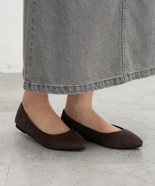 Honeys（ハニーズ）の「【はっ水】やわラク撥水ポインテッドパンプス（パンプス・レディース・シルバー/ブラック/ブラック系/チャコール/レッド/レオパード/ベージュ・22.5/23.0/23.5/24.0/24.5/25.0）」の15枚目の写真