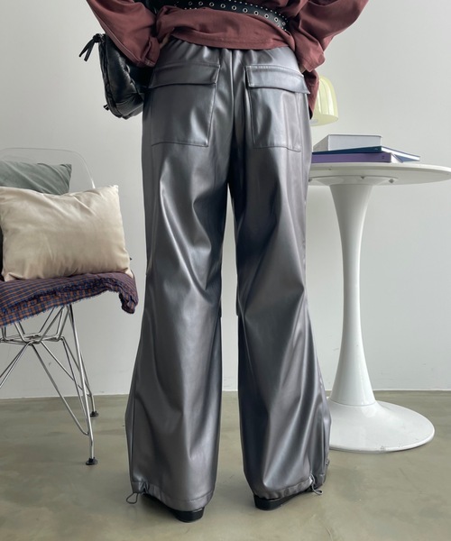 SHAGGIE（シャギー）の「レザールーズジョガーパンツ（その他パンツ・レディース・グレー/ブラック・FREE）」の8枚目の写真