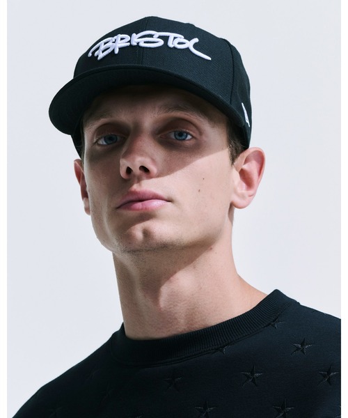 F.C.Real Bristol(エフシーレアルブリストル)の「NEW ERA TAGGING 9FIFTY SNAPBACK CAP(キャップ・メンズ・ブラック/ネイビー・FREE)」の3枚目の写真