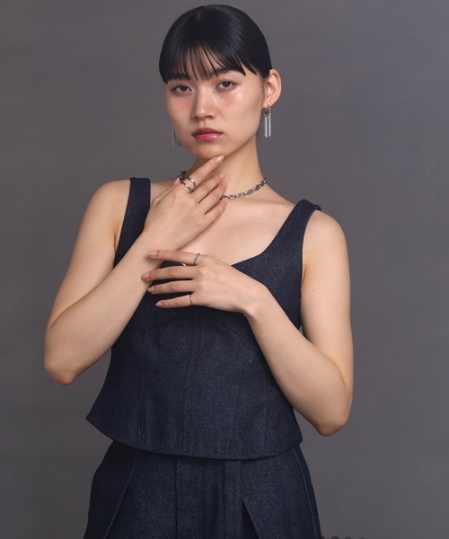 LHME（エルエイチエムイー）の「【WEB限定】“Moment”しゃらしゃらピアス/サージカルステンレス（金属アレルギー対応）【LHME / エルエイチエムイー】（ピアス（両耳用）・レディース・シルバー・ONE SIZE）」の11枚目の写真