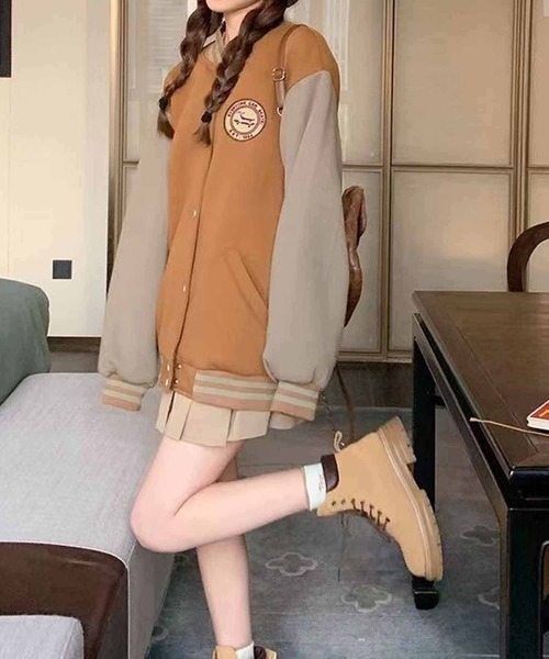 NANEA(ナネア)の「裏起毛 ワッペン付きスウェットスタジャン(スタジャン・レディース・ブラック/ブラウン・X-LARGE/XX-LARGE)」の13枚目の写真