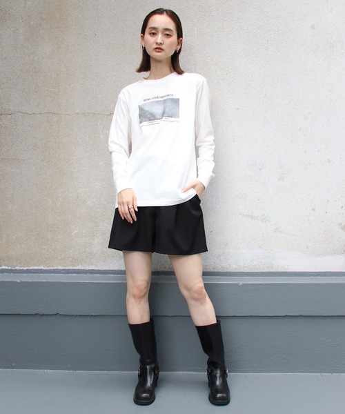 UNIT CHEST（ユニットチェスト）の「【UNIT CHEST】unique unisex T-shirt ニュアンスロゴロンT（Tシャツ/カットソー・レディース・ホワイト/ブラック・S/L/M）」の6枚目の写真
