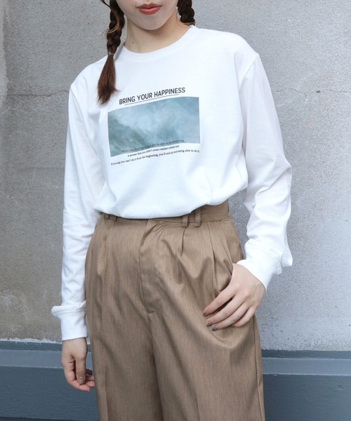 UNIT CHEST（ユニットチェスト）の「【UNIT CHEST】unique unisex T-shirt ニュアンスロゴロンT（Tシャツ/カットソー・レディース・ホワイト/ブラック・S/L/M）」の13枚目の写真