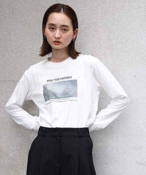 UNIT CHEST（ユニットチェスト）の「【UNIT CHEST】unique unisex T-shirt ニュアンスロゴロンT（Tシャツ/カットソー・レディース・ホワイト/ブラック・S/L/M）」の8枚目の写真