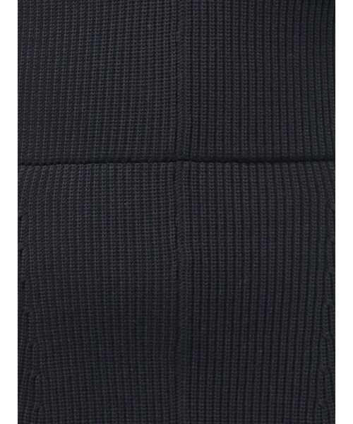 LAGUNAMOON（ラグナムーン）の「フォルムラインニットジャンパースカート（ジャンパースカート・レディース・アイボリー/ブラック/チャコールグレー・SMALL/MEDIUM）」の7枚目の写真