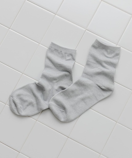 SMELLY(スメリー)の「ラメカラーソックス(ソックス/靴下・レディース・ライトブルー/ブラック/シルバー・22/25(85-100))」の3枚目の写真