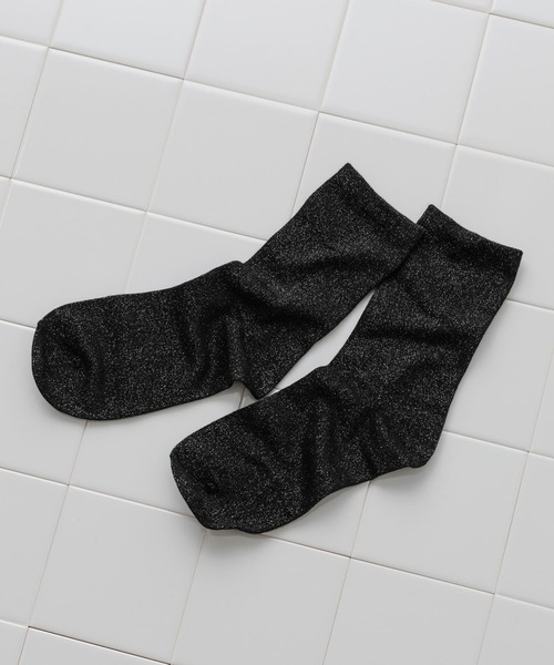 SMELLY(スメリー)の「ラメカラーソックス(ソックス/靴下・レディース・ライトブルー/ブラック/シルバー・22/25(85-100))」の2枚目の写真