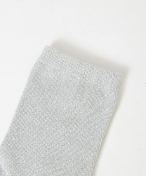 SMELLY(スメリー)の「ラメカラーソックス(ソックス/靴下・レディース・ライトブルー/ブラック/シルバー・22/25(85-100))」の4枚目の写真