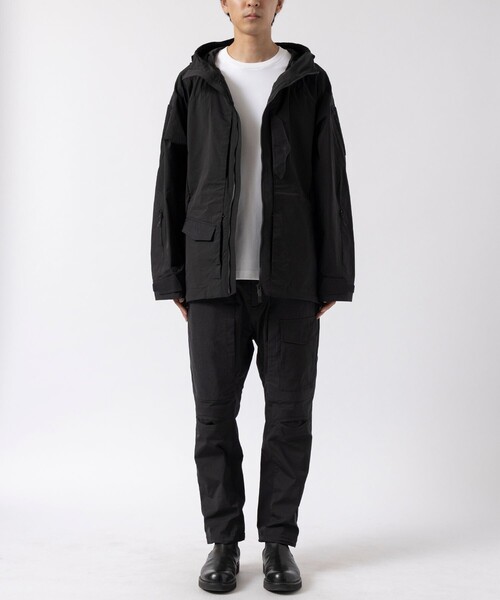 WHITE MOUNTAINEERING（ホワイトマウンテニアリング）の「【White Mountaineering / ホワイトマウンテニアリング】×NEXUSⅦ LUGGAGE PANTS（カーゴパンツ・メンズ・ブラック/カーキ・1/2）」の22枚目の写真
