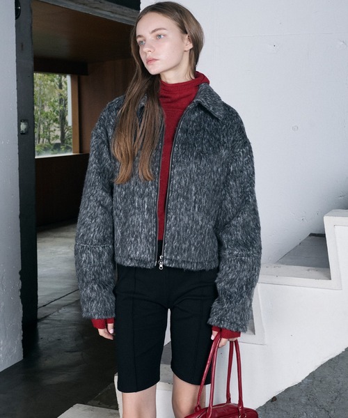 le ELMi(ルエルミ)の「Mixed shaggy short double-zip blouson / ミックスシャギーショートダブルジップブルゾン(ブルゾン・レディース・ブラウン/グレー・FREE)」の5枚目の写真