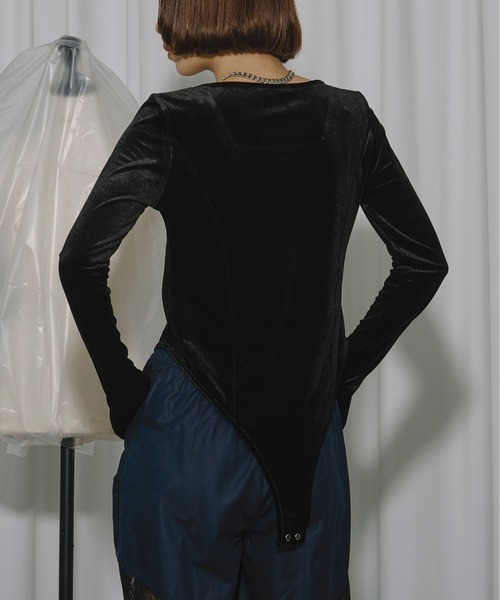 Ezick（エジック）の「Corset  line ベロアボディスーツ（Tシャツ/カットソー・レディース・ブラウン/ネイビー/ブラック・FREE）」の20枚目の写真