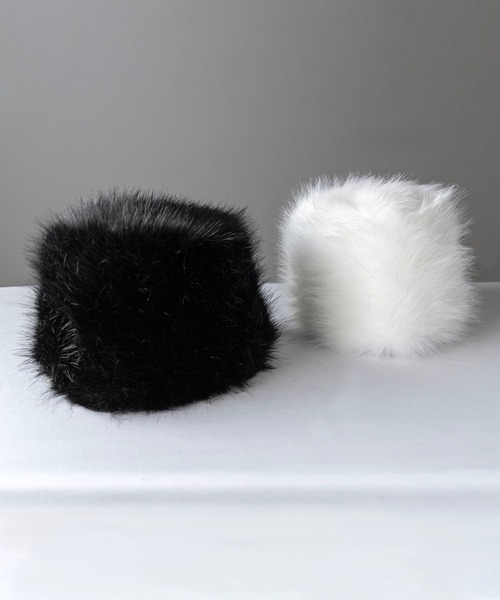 me+em select(ミームセレクト)の「※※【 2color 】ボリュームフェイクファーロシアンハット / volume fake fur russian hat(ハット・レディース・ブラック/ホワイト・FREE)」の3枚目の写真