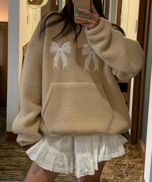 セール】リボン刺繍ボアプルオーバー/カンガルーポケットVネックボア