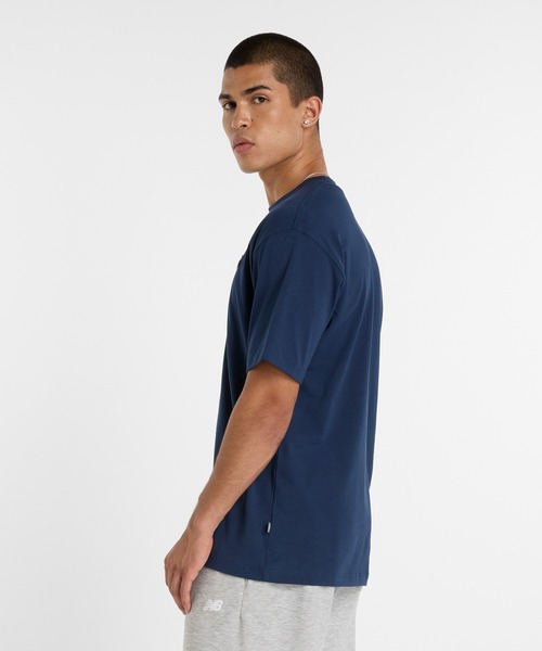 NEW BALANCE(ニューバランス)の「Athletics 574 Grey Day ショートスリーブTシャツ(Tシャツ/カットソー・メンズ・オフホワイト/パープル/ネイビー・XX-LARGE/X-LARGE/LARGE/MEDIUM/SMALL)」の9枚目の写真