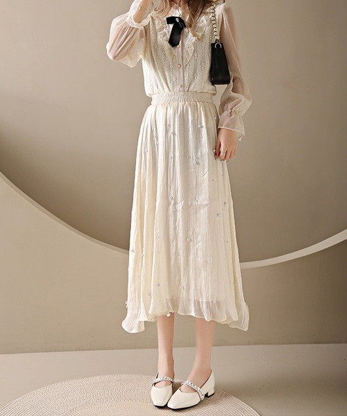 Lace Ladies(レースレディース)の「レザー調 ビジュー ストラップ付き ローヒール パンプス(パンプス・レディース・ブラック/アイボリー・22.5cm/23cm/23.5cm/24cm/24.5cm)」の10枚目の写真