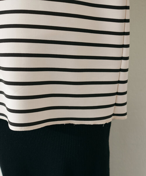 natural couture（ナチュラルクチュール）の「スポリロゴ入りプルオーバー（Tシャツ/カットソー・レディース・その他1/ブラック/オフホワイト/グレー・FREE）」の21枚目の写真