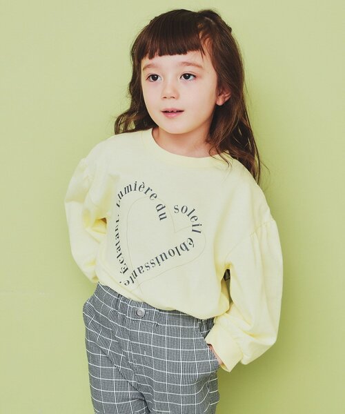 THE SHOP TK (ザ ショップ ティーケー )の「【110-150】ハートロゴパフ袖プルオーバー/洗濯機OK(Tシャツ/カットソー・キッズ・イエロー系その他/ブラック系2/チャコールグレー・11/12/15 /13/14)」の4枚目の写真