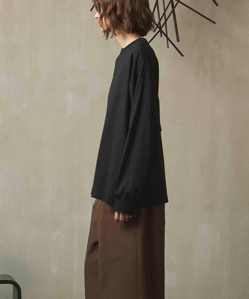 MAISON SPECIAL(メゾンスペシャル)の「《UNISEX》Prime-Over Smashing Light Punch Crew Neck Long Sleeve T-Shirt/プライムオーバースマッシングライトポンチクルーネックロングスリーブティーシャツ【MAISON SPECIAL/メゾンスペシャル】(Tシャツ/カットソー・メンズ・ブラック/グレイッシュベージュ/チャコールグレー/ホワイト/レッド・0/1/2)」の10枚目の写真
