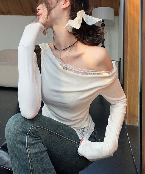 AsRiRe(アスリレイ)の「異素材ドッキング サイドギャザーレーストップス(Tシャツ/カットソー・レディース・ホワイト/ブラック・M)」の7枚目の写真