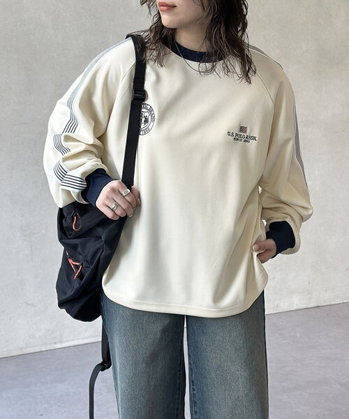 U.S. POLO ASSN.(ユーエスポロアッスン)の「袖ラインユニフォームプルオーバー(Tシャツ/カットソー・メンズ・アイボリー/ブラック・MEDIUM/LARGE)」の1枚目の写真