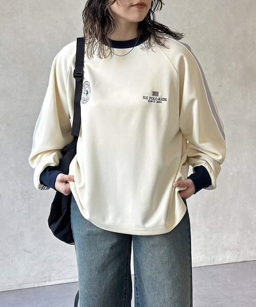 U.S. POLO ASSN.(ユーエスポロアッスン)の「袖ラインユニフォームプルオーバー(Tシャツ/カットソー・メンズ・アイボリー/ブラック・MEDIUM/LARGE)」の5枚目の写真