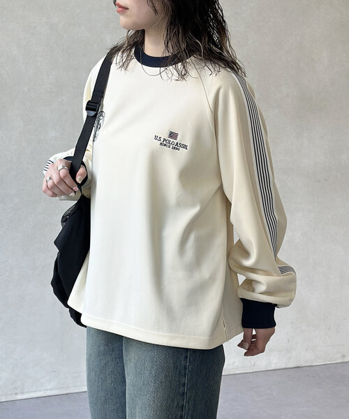 U.S. POLO ASSN.(ユーエスポロアッスン)の「袖ラインユニフォームプルオーバー(Tシャツ/カットソー・メンズ・アイボリー/ブラック・MEDIUM/LARGE)」の6枚目の写真
