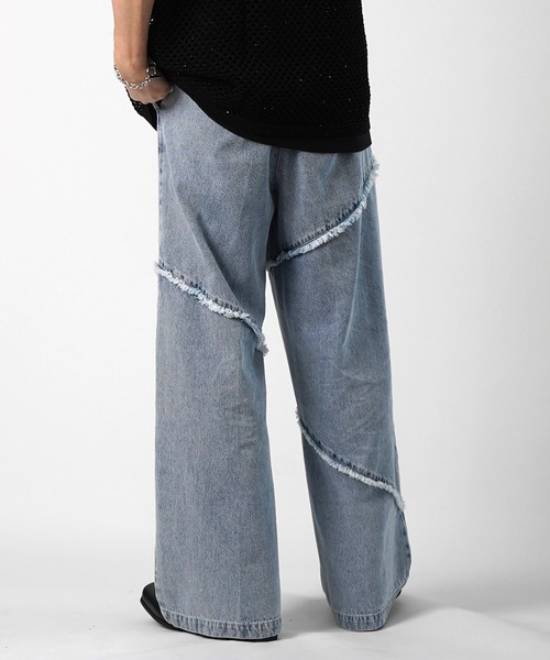 Confirm(コンファーム)の「切替フリンジ ウォッシュ加工 ワイドストレートデニムパンツ(デニムパンツ・メンズ・ブラック/サックスブルー/グレー・M/L)」の10枚目の写真