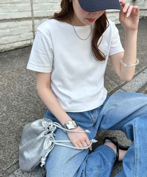 DISCOAT（ディスコート）の「コンパクトTシャツ（Tシャツ/カットソー・レディース・ベージュ/サックスブルー/ホワイト×ブラック/ブラック/オフホワイト/チャコールグレー・LARGE/MEDIUM）」の9枚目の写真