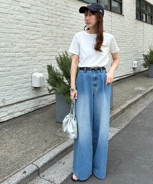 DISCOAT（ディスコート）の「コンパクトTシャツ（Tシャツ/カットソー・レディース・ベージュ/サックスブルー/ホワイト×ブラック/ブラック/オフホワイト/チャコールグレー・LARGE/MEDIUM）」の10枚目の写真