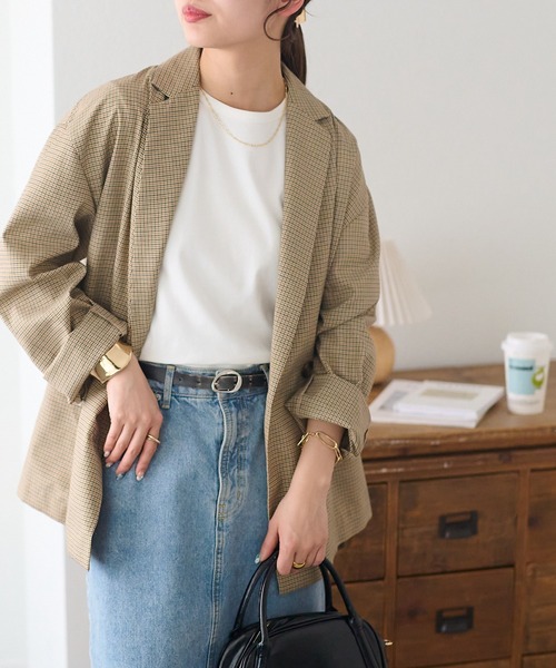 DISCOAT（ディスコート）の「コンパクトTシャツ（Tシャツ/カットソー・レディース・ベージュ/サックスブルー/ホワイト×ブラック/ブラック/オフホワイト/チャコールグレー・LARGE/MEDIUM）」の15枚目の写真