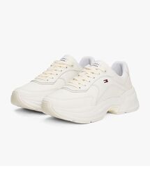 チャンキースニーカー