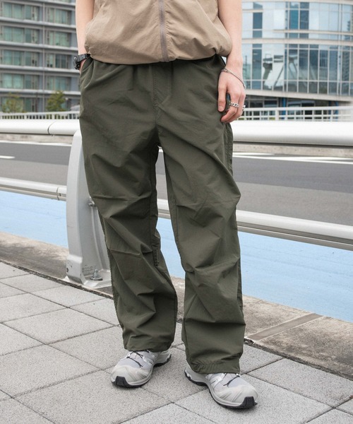 WEGO（ウィゴー）の「WEGO/ナイロンイージーパンツ（カーゴパンツ・メンズ・ブラック/カーキ/ライトグレー・LARGE/MEDIUM/SMALL）」の12枚目の写真