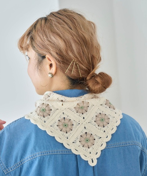 studio CLIP（スタディオクリップ）の「編地三角スカーフ（バンダナ/スカーフ・レディース・ナチュラル/ベージュ/ブラック・FREE）」の6枚目の写真