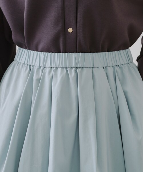 OPAQUE.CLIP（オペークドットクリップ）の「イージータックギャザースカート【洗濯機洗い可】（スカート・レディース・ブラック/サックスブルー・42/40/38）」の14枚目の写真