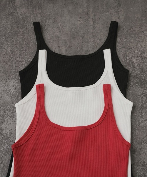 SALON adam et rope'（サロン アダム エ ロペ）の「プリマベールファームリーリブタンクトップ / UVケア・洗える（タンクトップ・レディース・ブラック/レッド系その他/オフホワイト/パープル・FREE）」の5枚目の写真