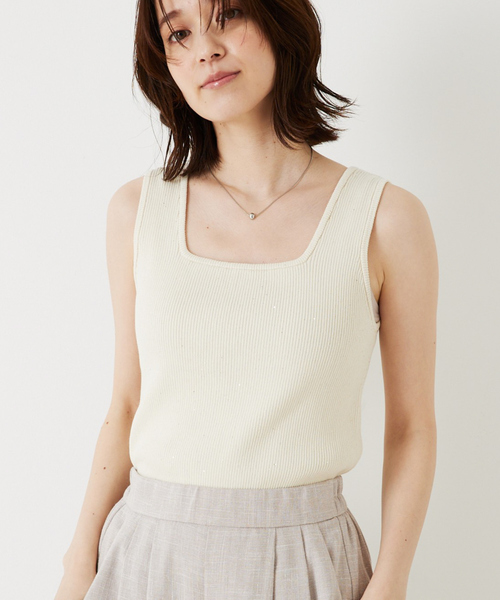 abahouse mavie（アバハウスマヴィ）の「【アンサンブル対応】スパンコールニットタンク/夏服（タンクトップ・レディース・ブラック/ブラウン/アイボリー/セージグリーン・フリー）」の2枚目の写真