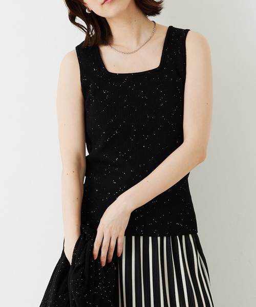 abahouse mavie（アバハウスマヴィ）の「【アンサンブル対応】スパンコールニットタンク/夏服（タンクトップ・レディース・ブラック/ブラウン/アイボリー/セージグリーン・フリー）」の3枚目の写真