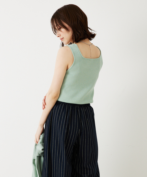 abahouse mavie（アバハウスマヴィ）の「【アンサンブル対応】スパンコールニットタンク/夏服（タンクトップ・レディース・ブラック/ブラウン/アイボリー/セージグリーン・フリー）」の17枚目の写真
